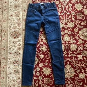 Levi’s 710 Super Skinny Jeans 26 x 30 Dantes Peak